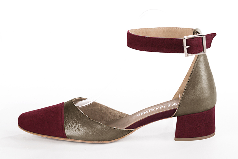 Burgundy red and bronze gold women's open side shoes, with a strap around the ankle. Round toe. Low flare heels. Profile view - Florence KOOIJMAN